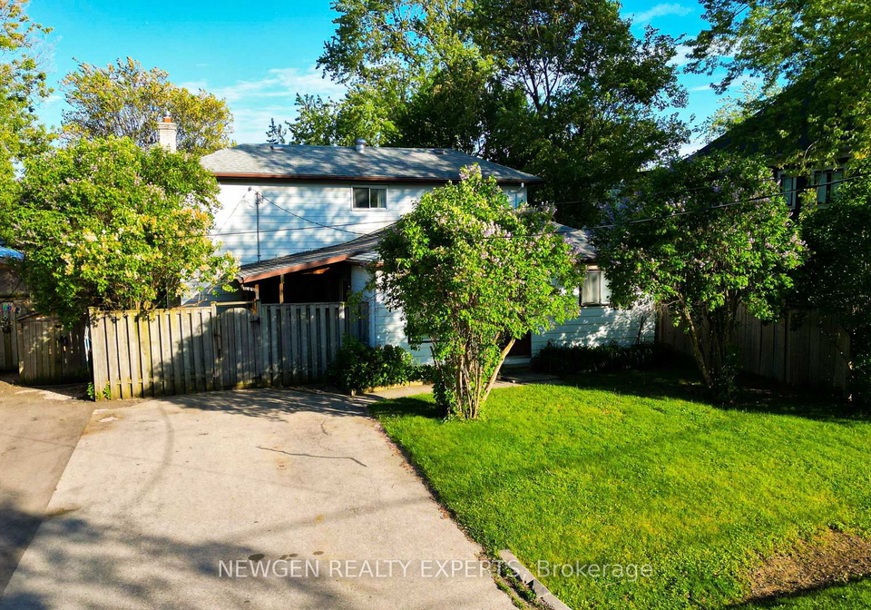1070-pelham-avenue-mississauga-ontario-w13638712