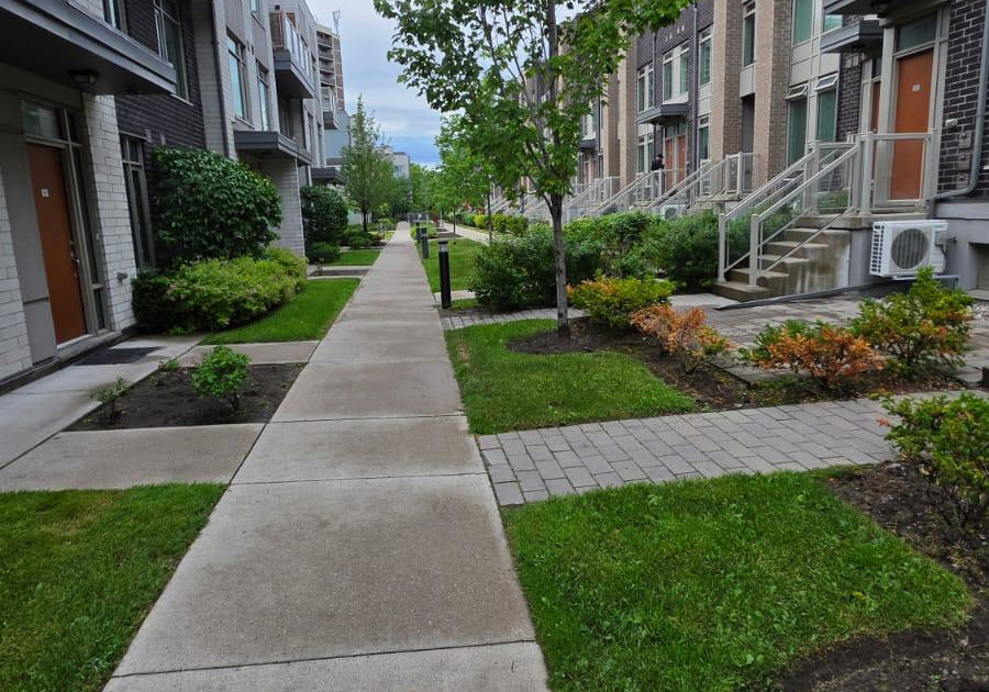 11-applewood-lane-toronto-etobicoke-ontario-w13638824