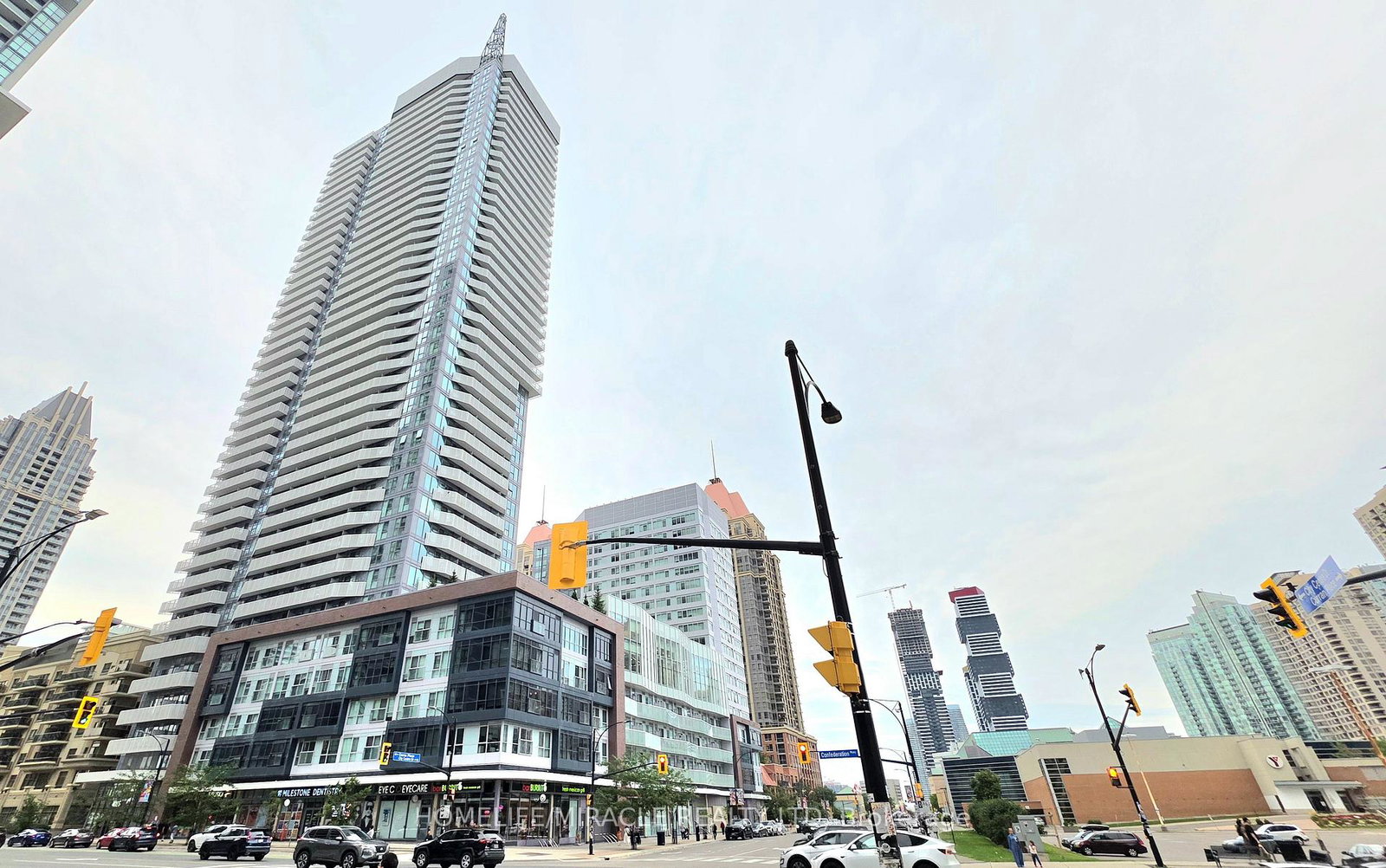 4065-confederation-parkway-mississauga-ontario-w13638844