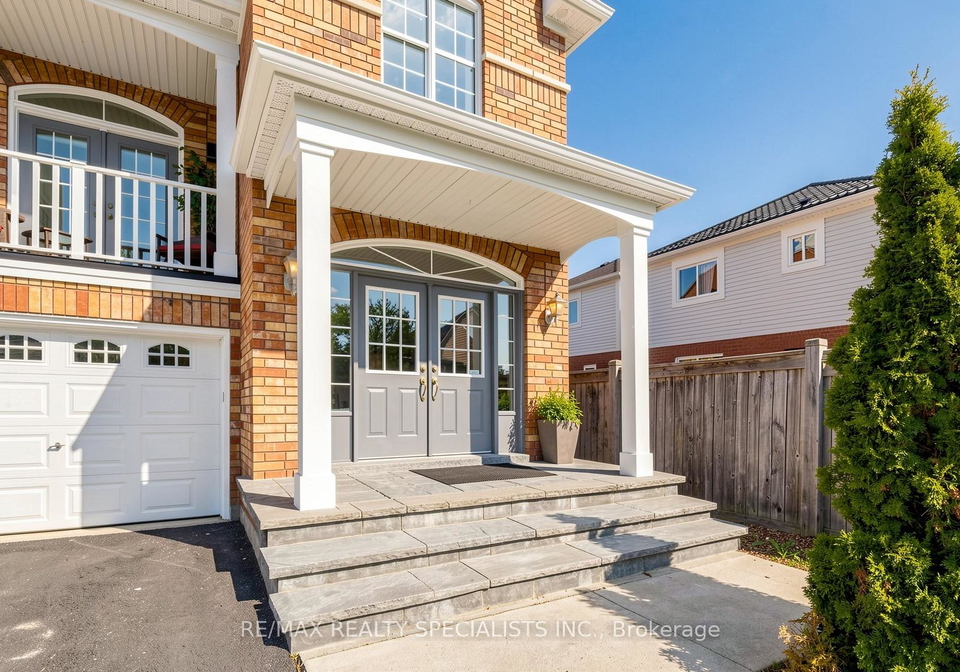 193-queen-mary-drive-brampton-ontario-w13638920