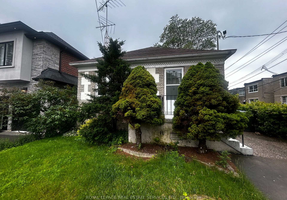 6-hiawatha-parkway-mississauga-ontario-w13638984