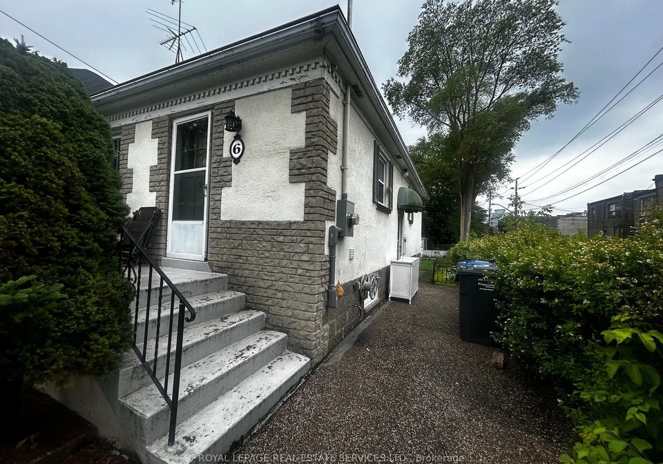 6-hiawatha-parkway-mississauga-ontario-w13638984