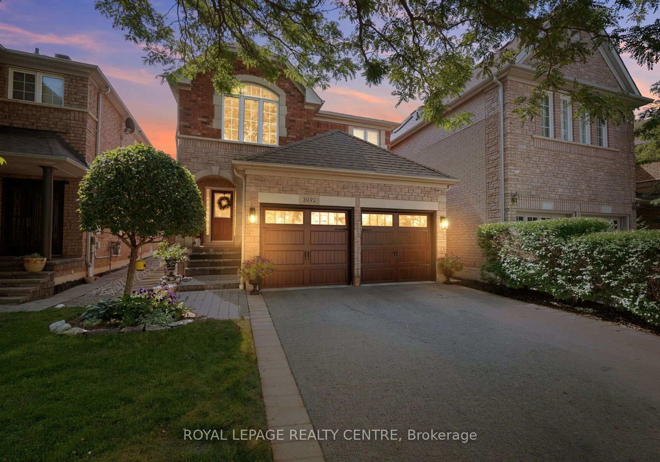 3092-owls-foot-drive-mississauga-ontario-w13639000