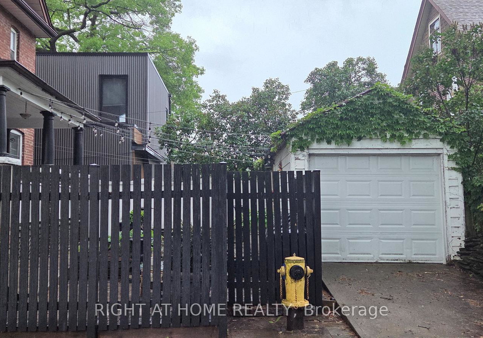 179-gilmour-avenue-toronto-toronto-ontario-w13639202