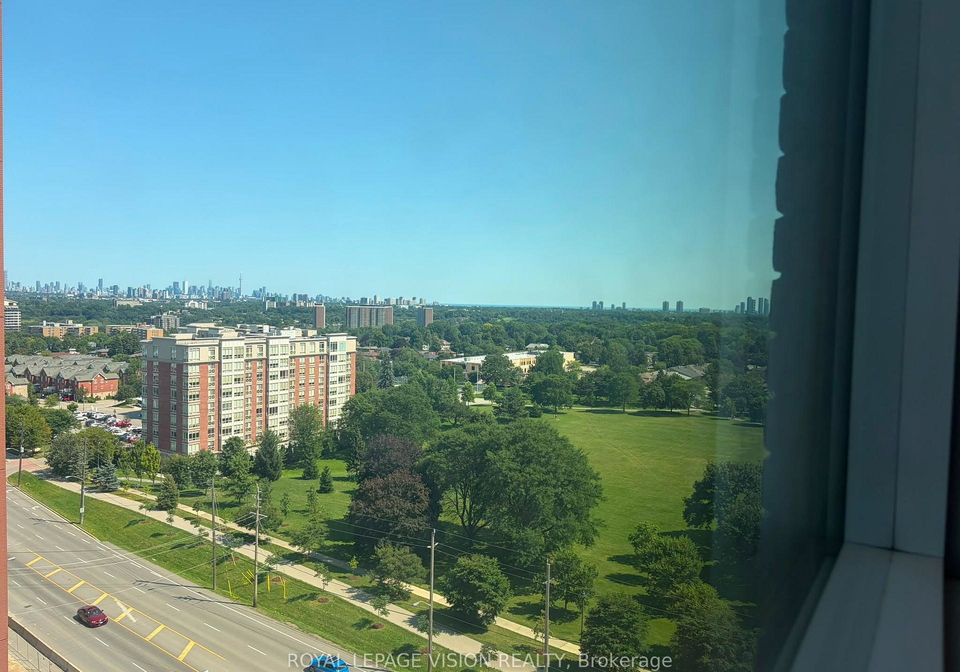 4010-eglinton-avenue-w-toronto-etobicoke-ontario-w13639442