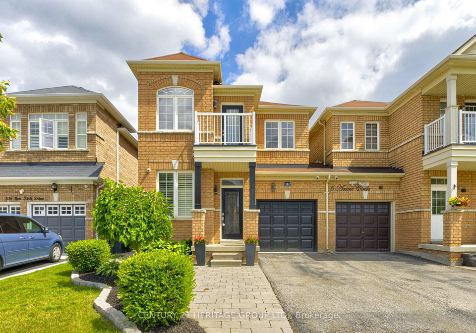 4-accent-circle-brampton-ontario-w13639466