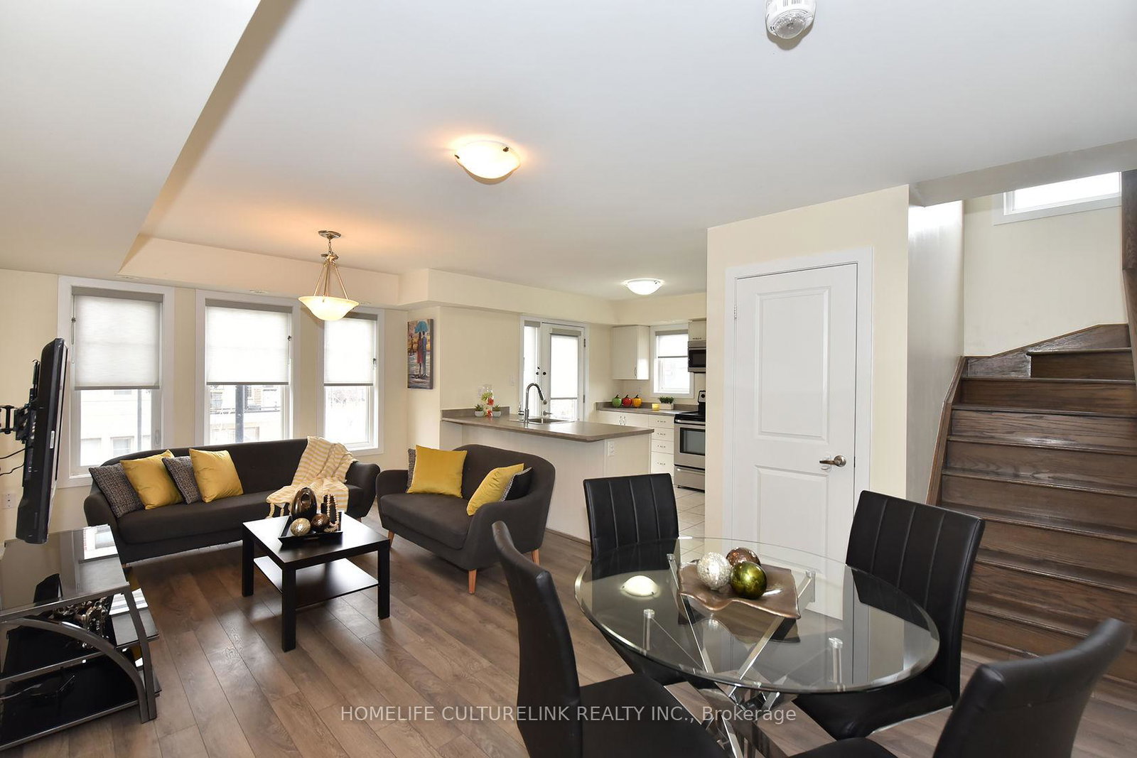 100-parrotta-drive-toronto-york-ontario-w13639482