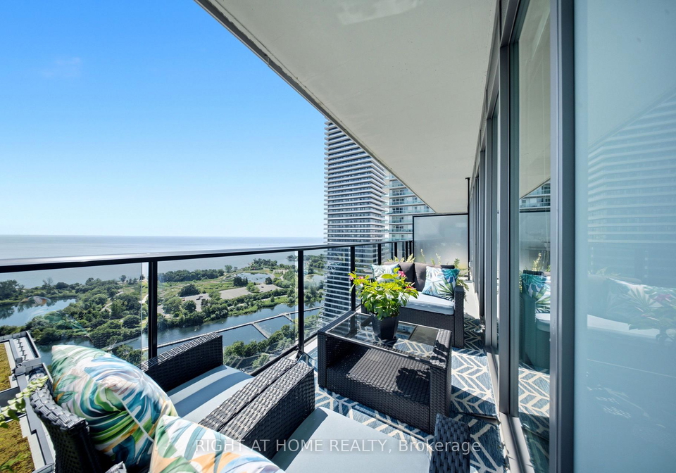 70-annie-craig-drive-toronto-etobicoke-ontario-w13639588