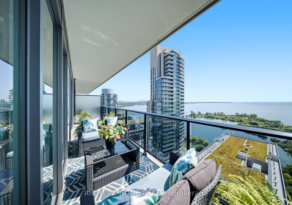 70-annie-craig-drive-toronto-etobicoke-ontario-w13639588