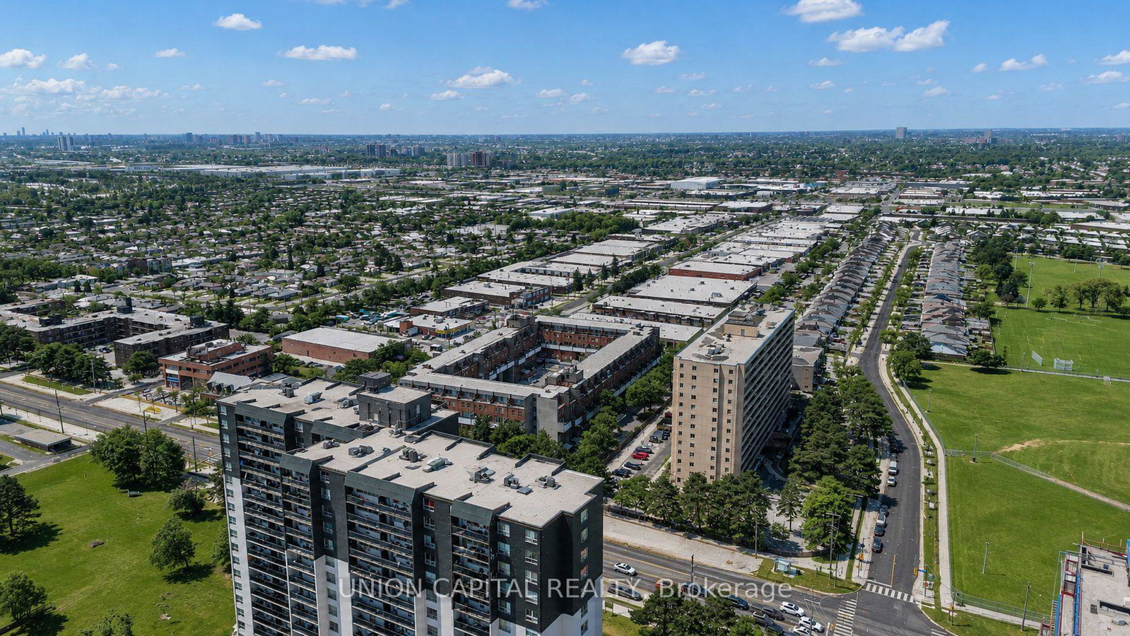 10-eddystone-avenue-toronto-york-ontario-w13639744