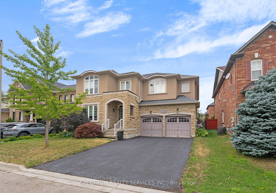 24-aristocrat-road-brampton-ontario-w13639912