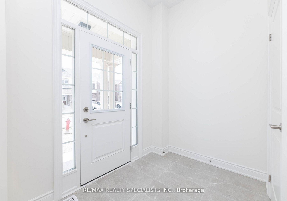 86-bermondsey-way-brampton-ontario-w13639972