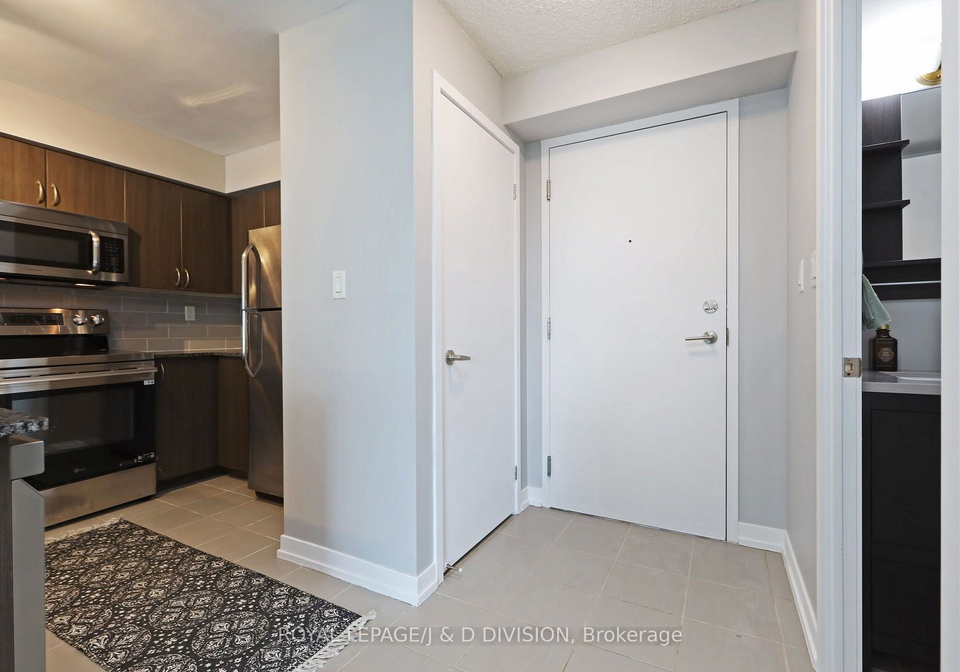 816-lansdowne-avenue-toronto-toronto-ontario-w13640062