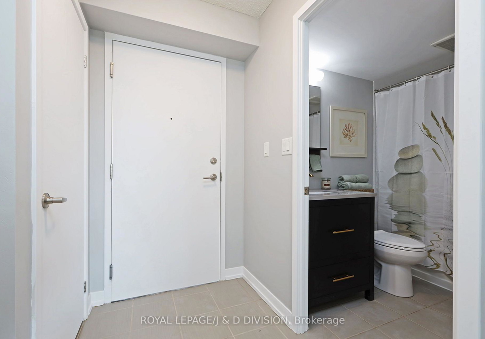 816-lansdowne-avenue-toronto-toronto-ontario-w13640062