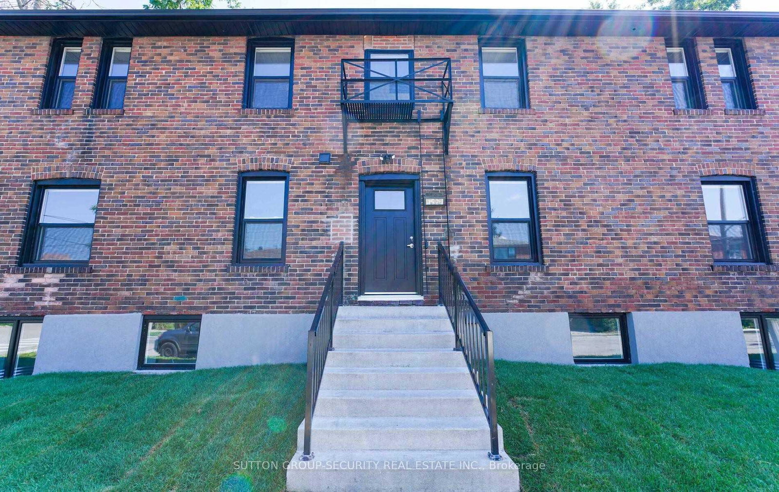 92-twelfth-street-toronto-etobicoke-ontario-w13640070