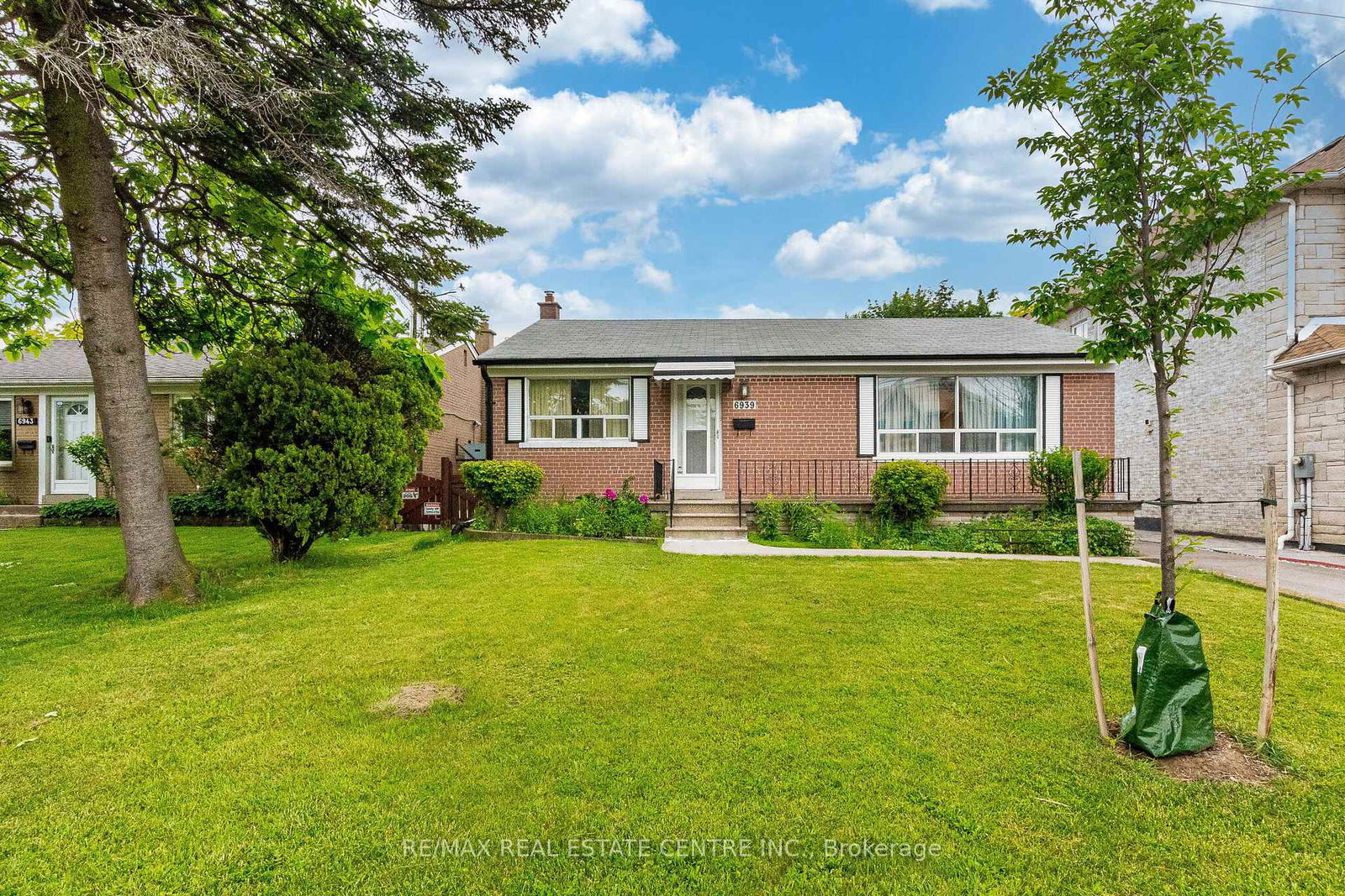 6939-justine-drive-mississauga-ontario-w13640140