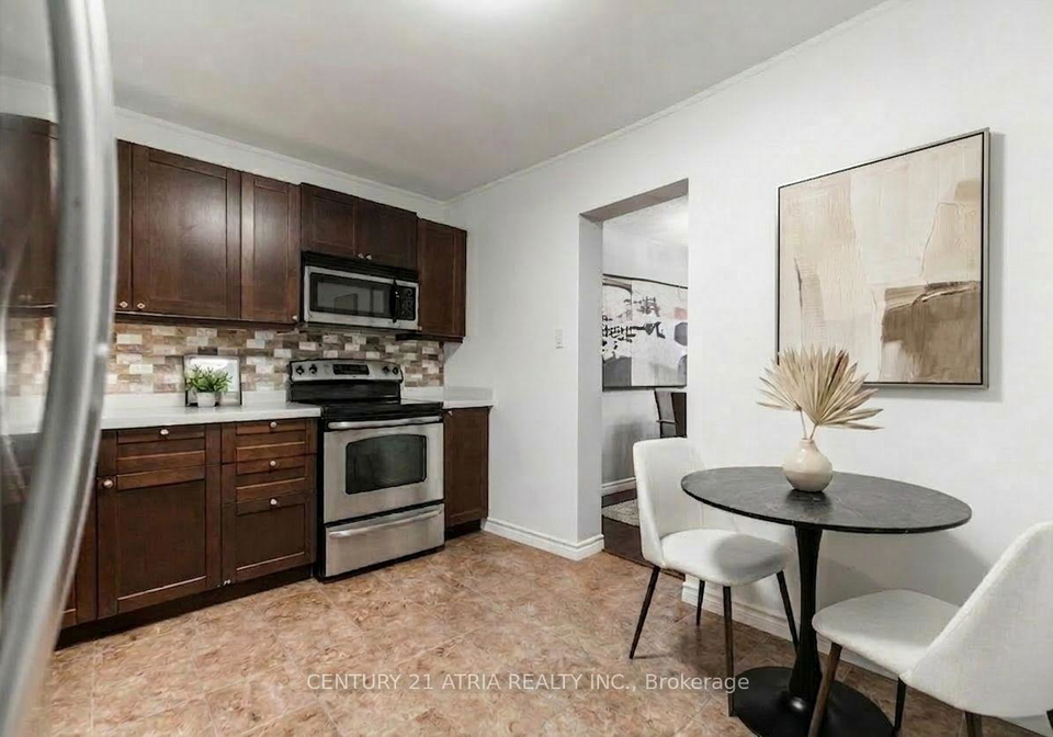 2825-gananoque-drive-mississauga-ontario-w13640146