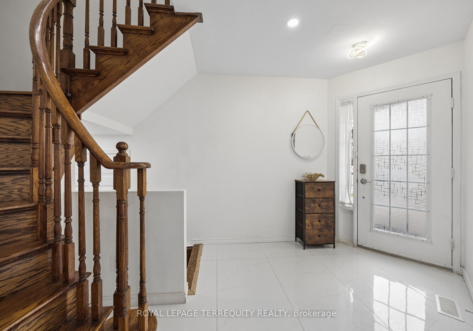 7339-black-walnut-trail-mississauga-ontario-w13640184