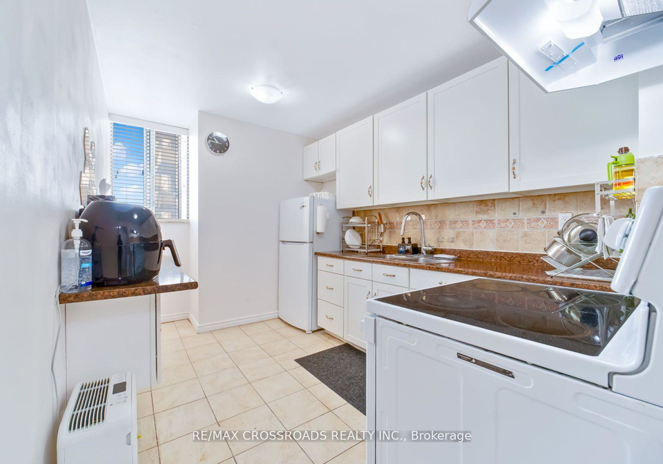 340-dixon-road-toronto-etobicoke-ontario-w13640236