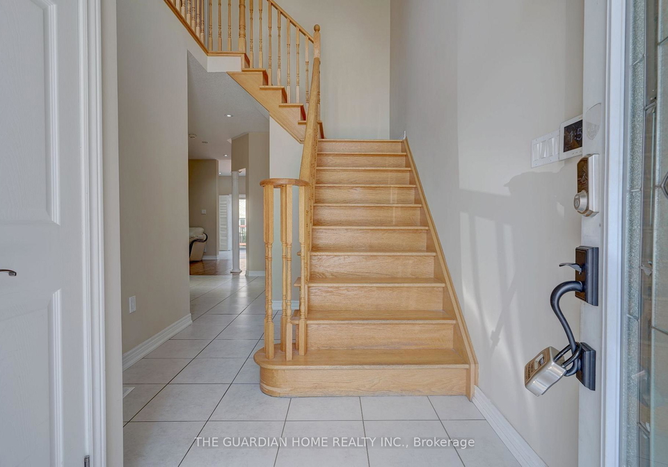 20-barkwin-drive-toronto-etobicoke-ontario-w13640250