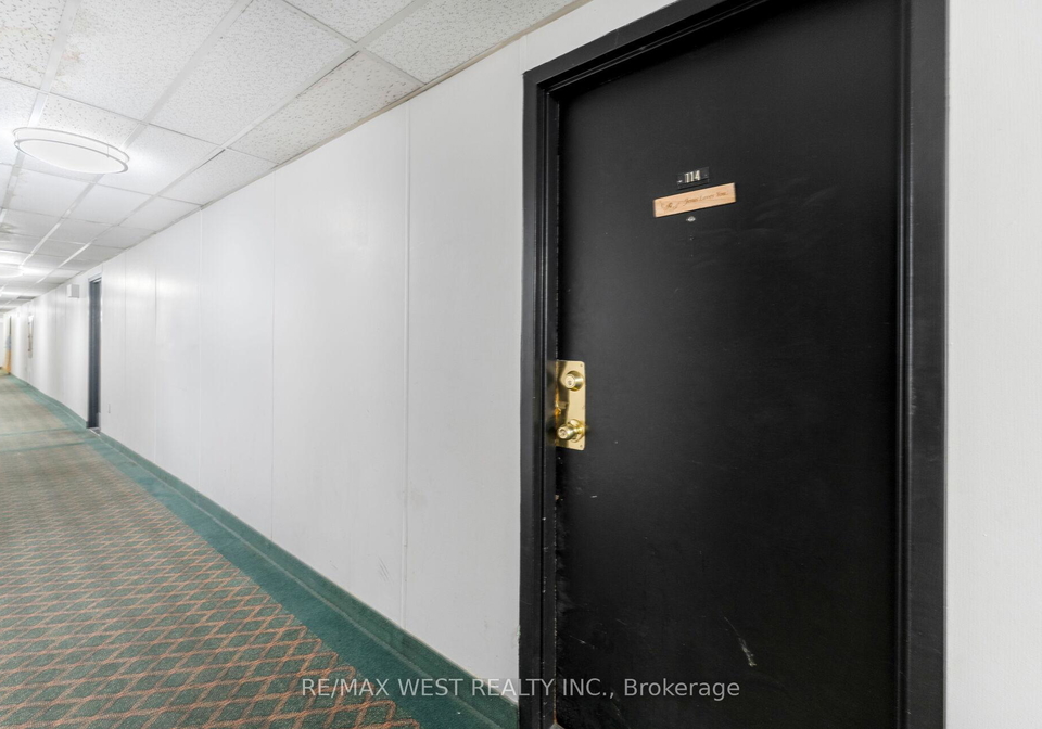 340-dixon-road-toronto-etobicoke-ontario-w13640450