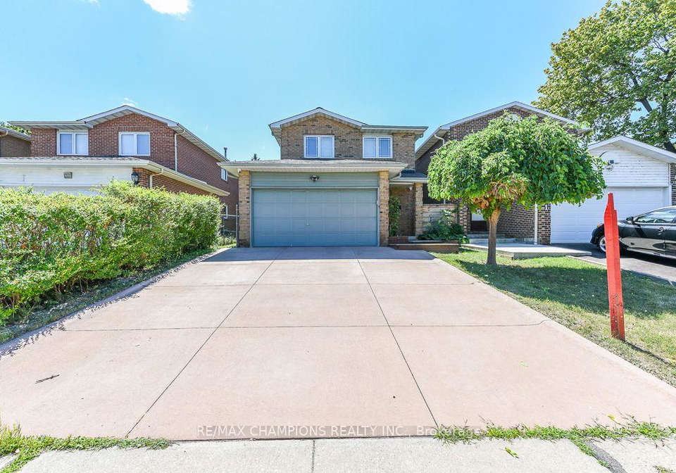 163-simmons-boulevard-brampton-ontario-w13640834