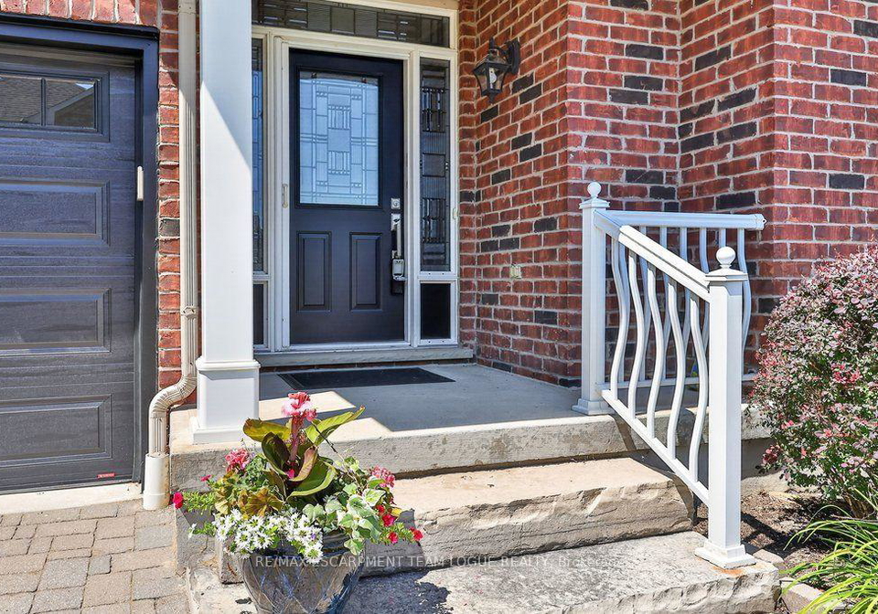 4280-taywood-drive-burlington-ontario-w13640848