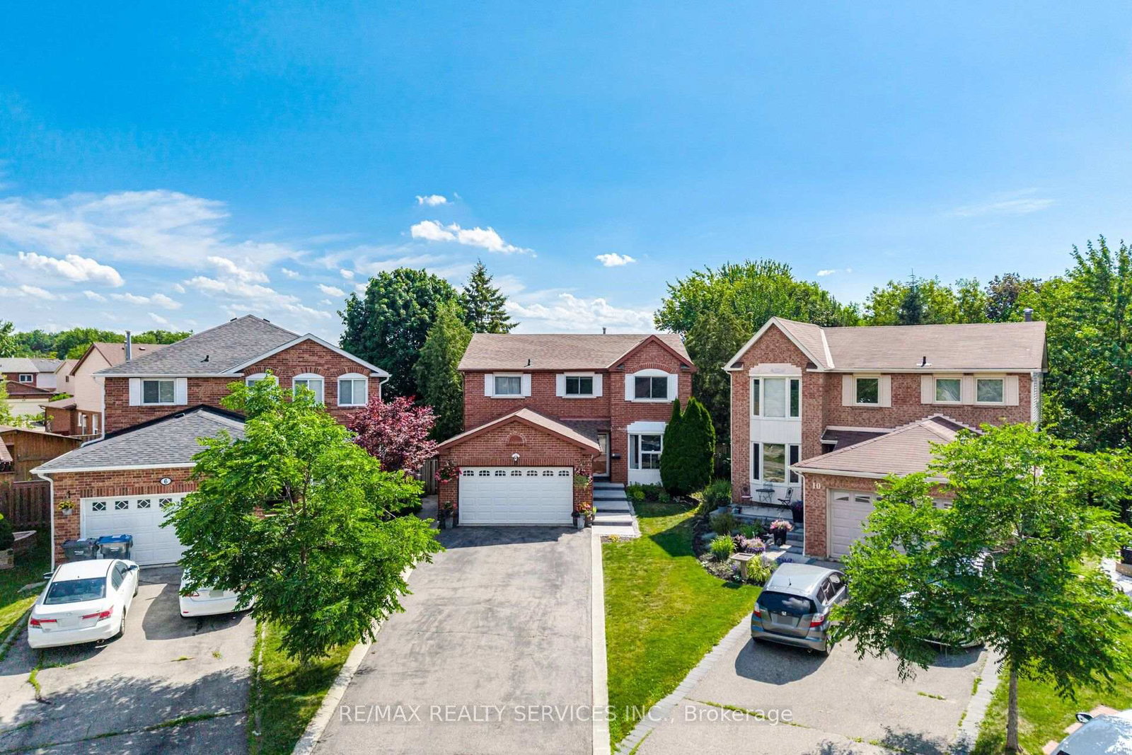 8-paramount-place-brampton-ontario-w13640908