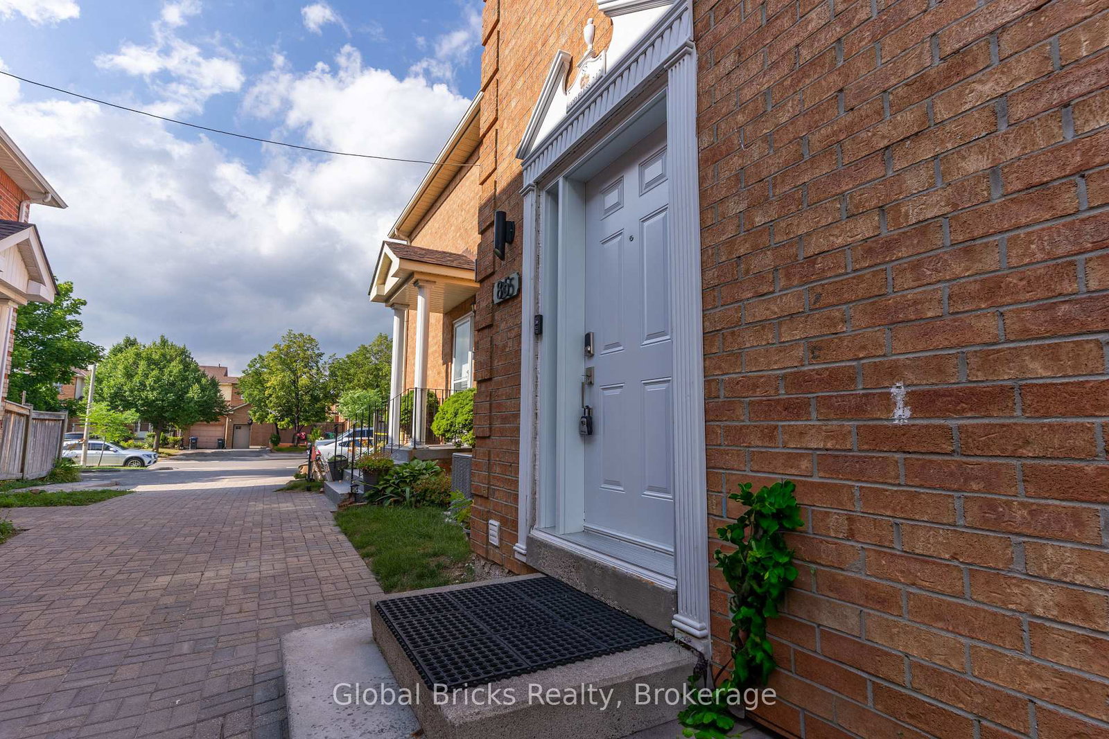 85-millstone-drive-brampton-ontario-w13641052