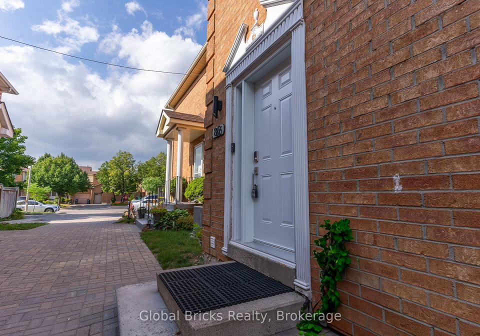 85-millstone-drive-brampton-ontario-w13641052