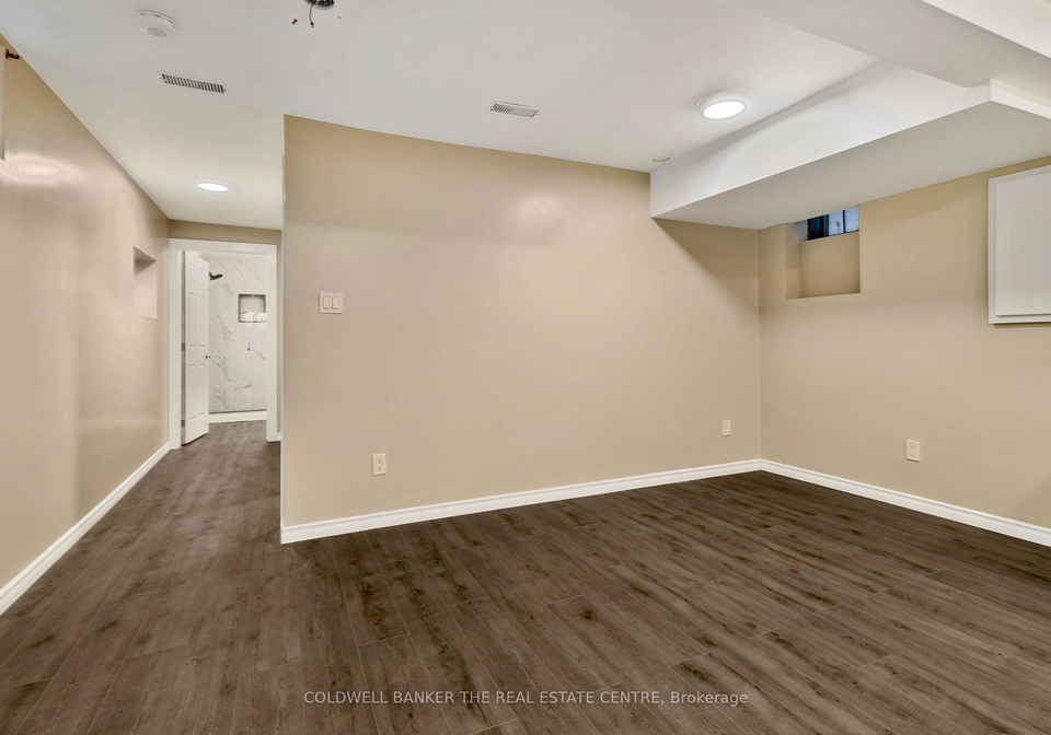 5-rutherford-avenue-toronto-north-york-ontario-w13641054