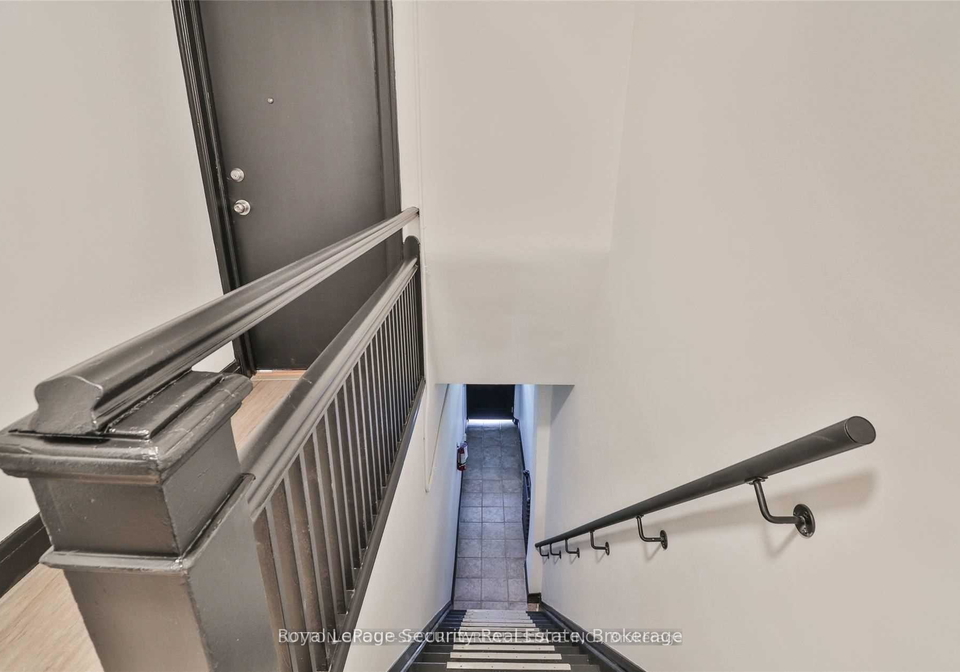 3317-lake-shore-boulevard-w-toronto-etobicoke-ontario-w13641130