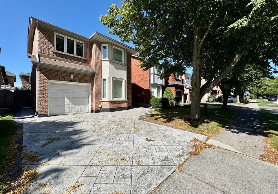 2052-oak-bliss-crescent-oakville-ontario-w13641316