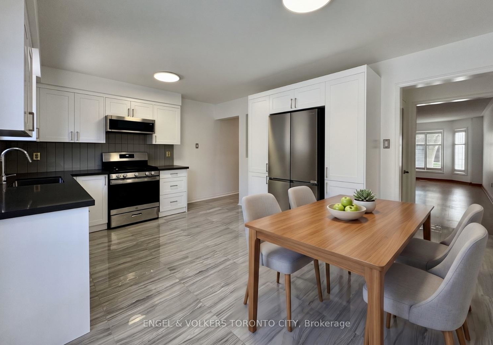 2052-oak-bliss-crescent-oakville-ontario-w13641316