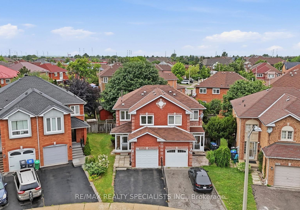 6803-bansbridge-crescent-mississauga-ontario-w13641326