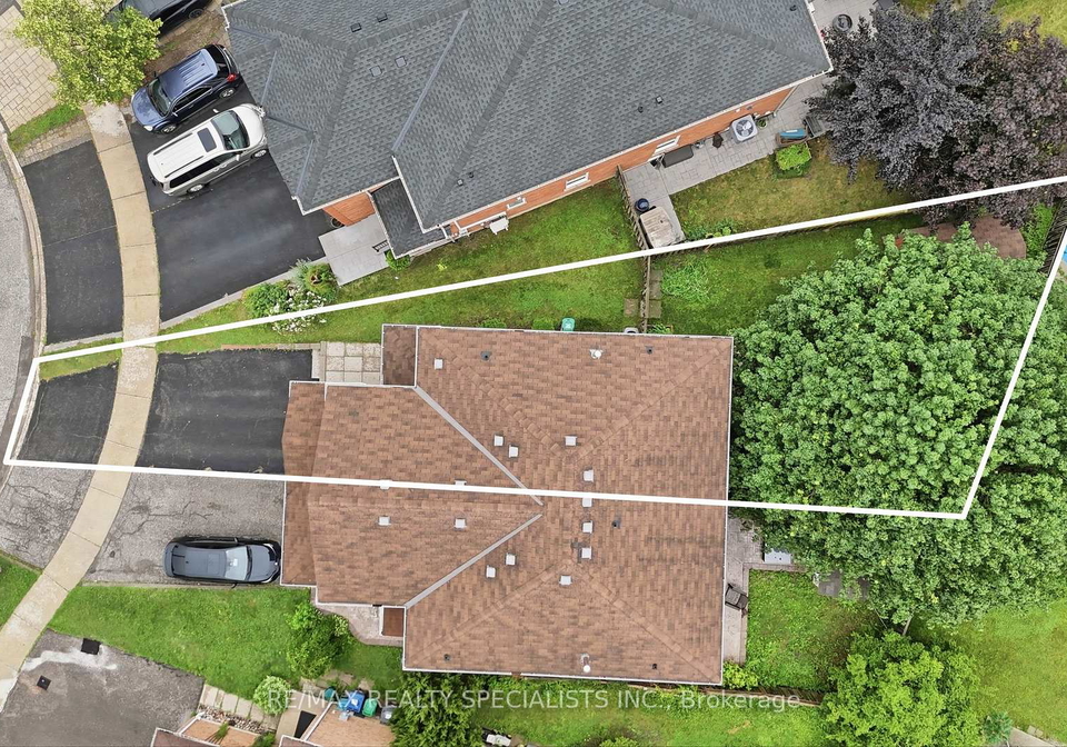 6803-bansbridge-crescent-mississauga-ontario-w13641326