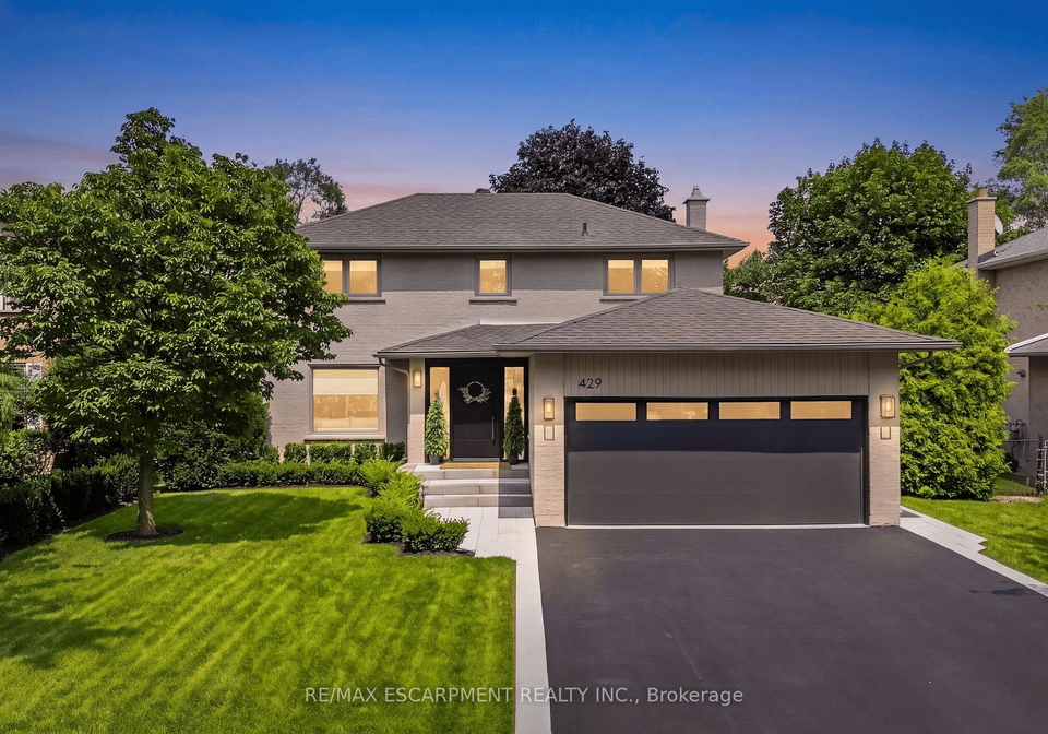 429-claremont-crescent-oakville-ontario-w13641336