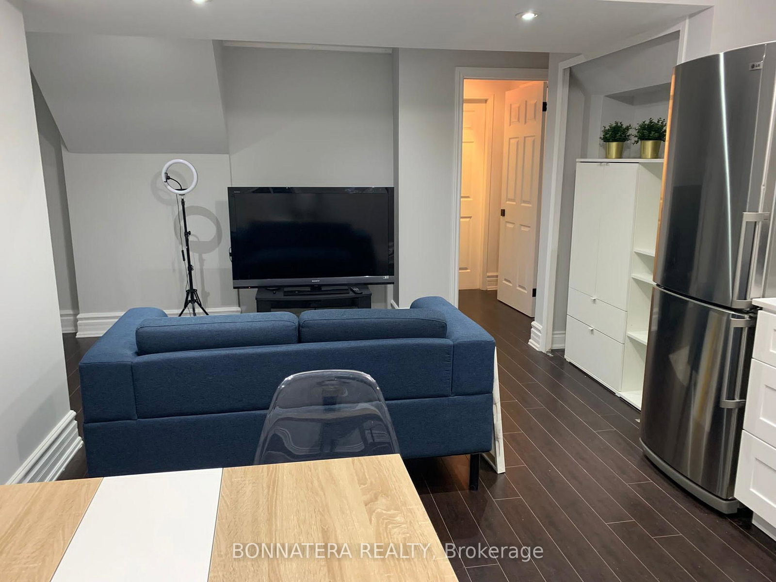 284-hickory-circle-oakville-ontario-w13641370