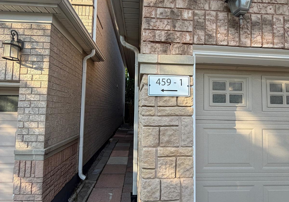 459-pettit-trail-milton-ontario-w13641448