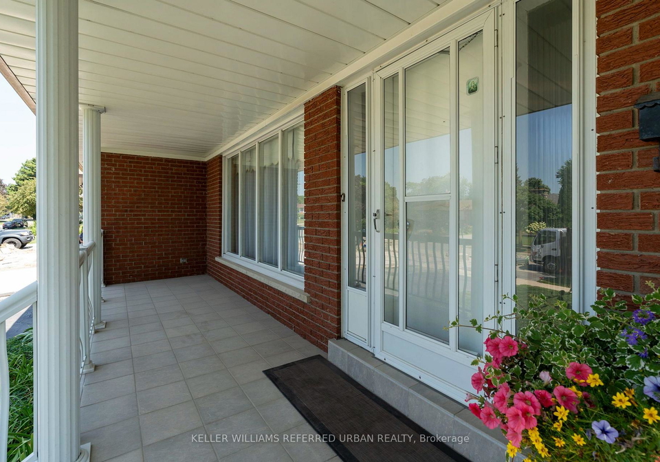 19-groverdale-road-toronto-etobicoke-ontario-w13641456