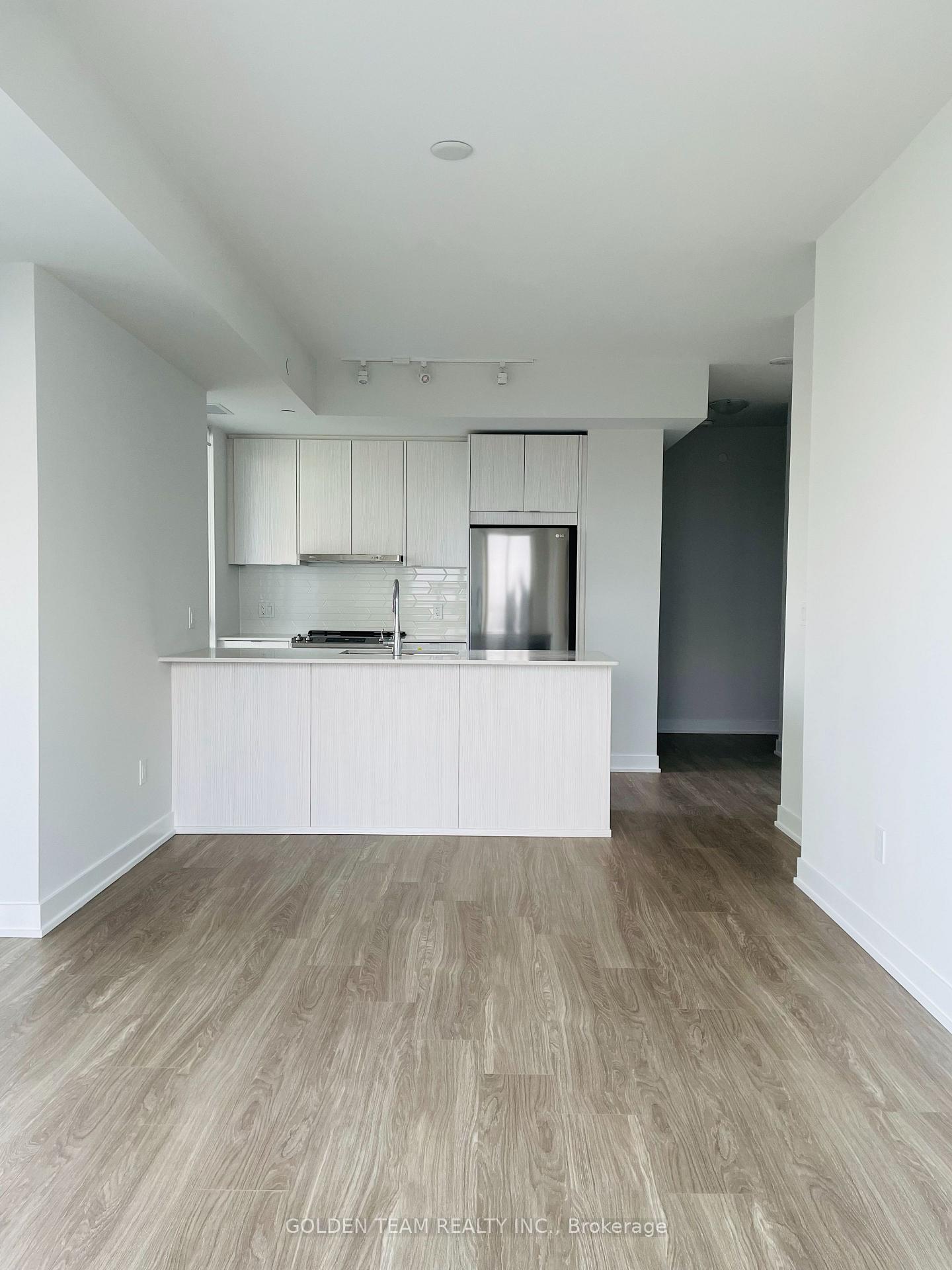 4130-parkside-village-drive-mississauga-ontario-w13641504
