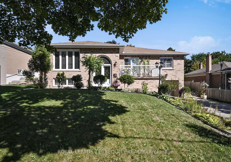 134-hadrian-drive-toronto-etobicoke-ontario-w13641632