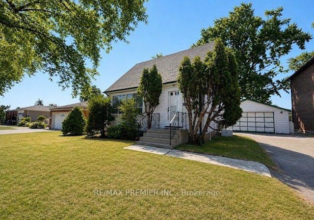 21-aura-lea-boulevard-toronto-york-ontario-w13641636