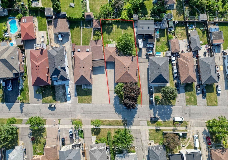 110-jay-street-toronto-north-york-ontario-w13641702