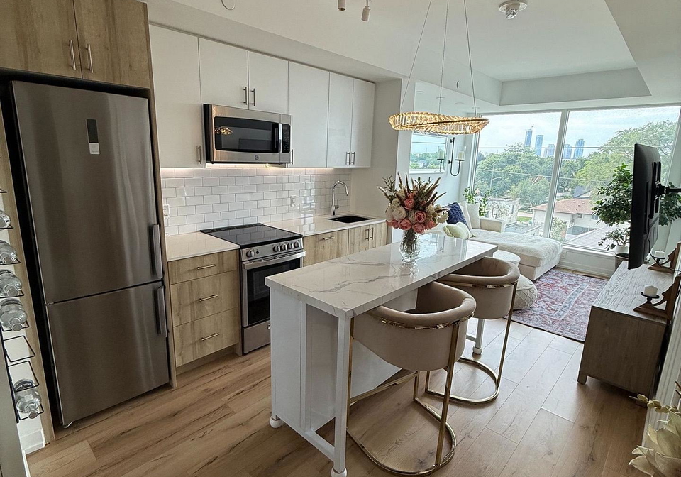 1195-the-queensway-toronto-etobicoke-ontario-w13641720