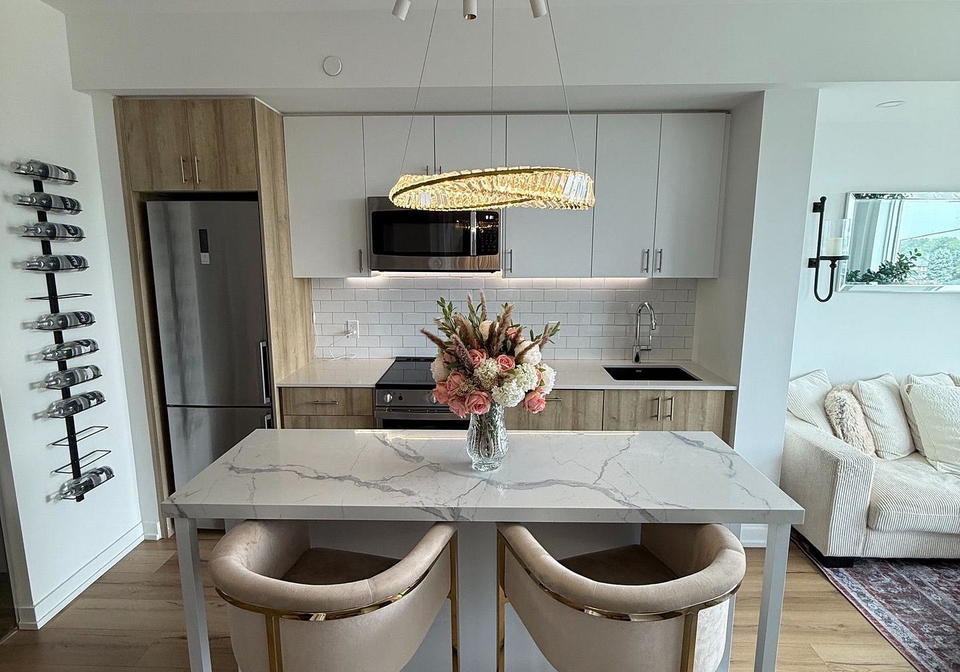 1195-the-queensway-toronto-etobicoke-ontario-w13641720