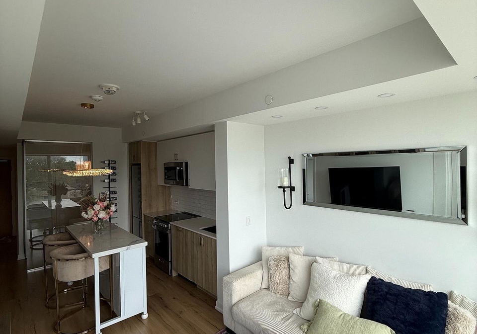1195-the-queensway-toronto-etobicoke-ontario-w13641720