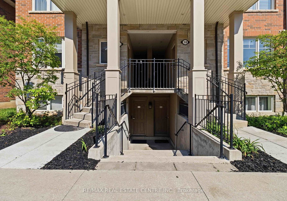 2420-baronwood-drive-oakville-ontario-w13641744
