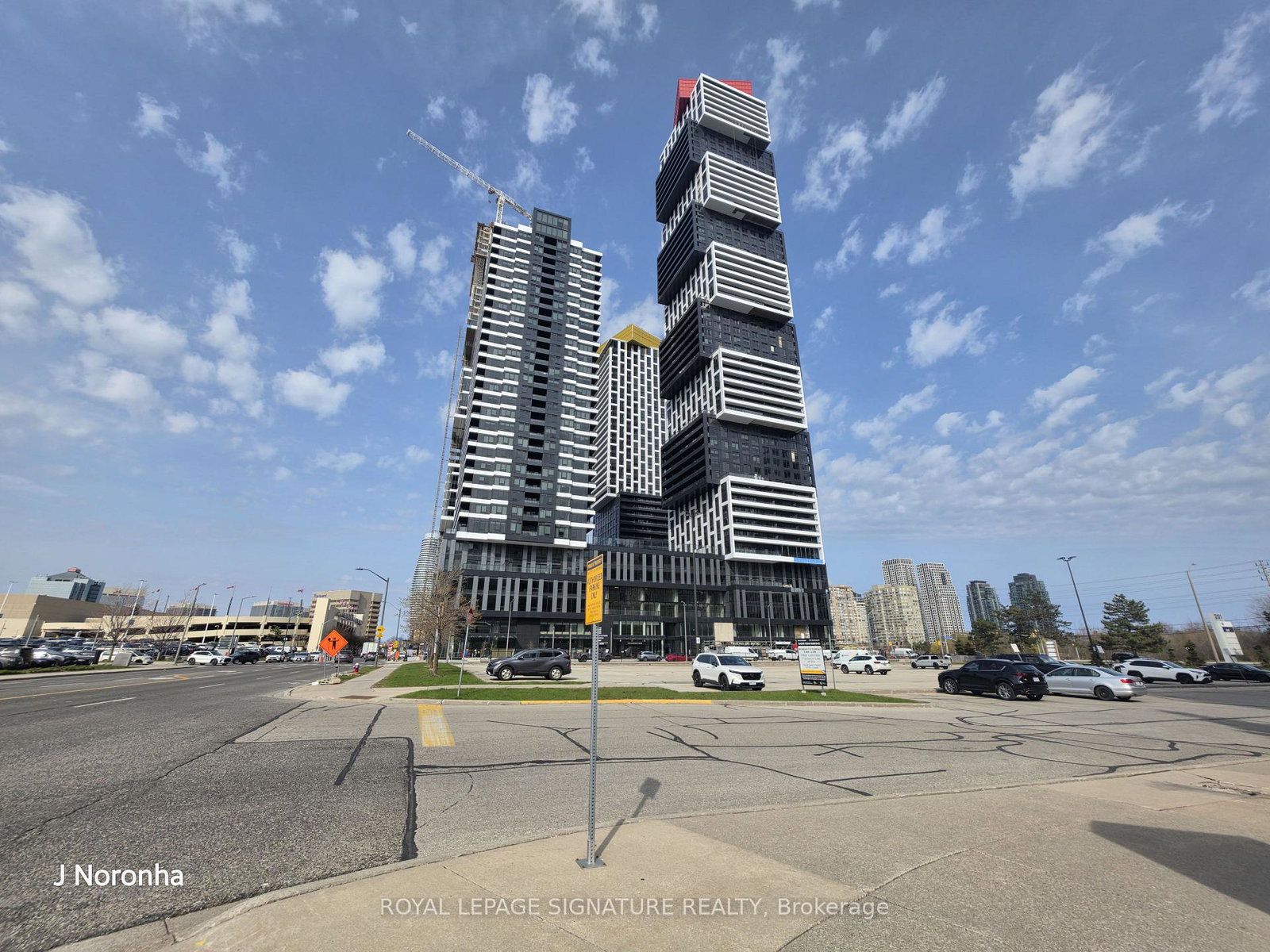 4015-the-exchange-ne-mississauga-ontario-w13641788