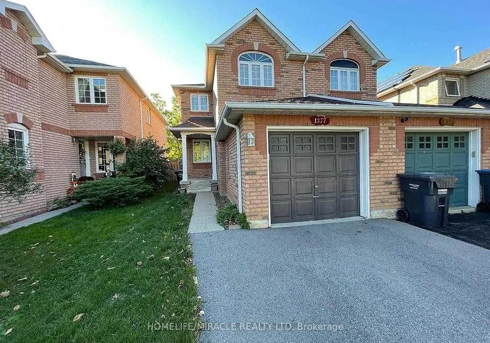 1377-inuit-trail-mississauga-ontario-w13641832